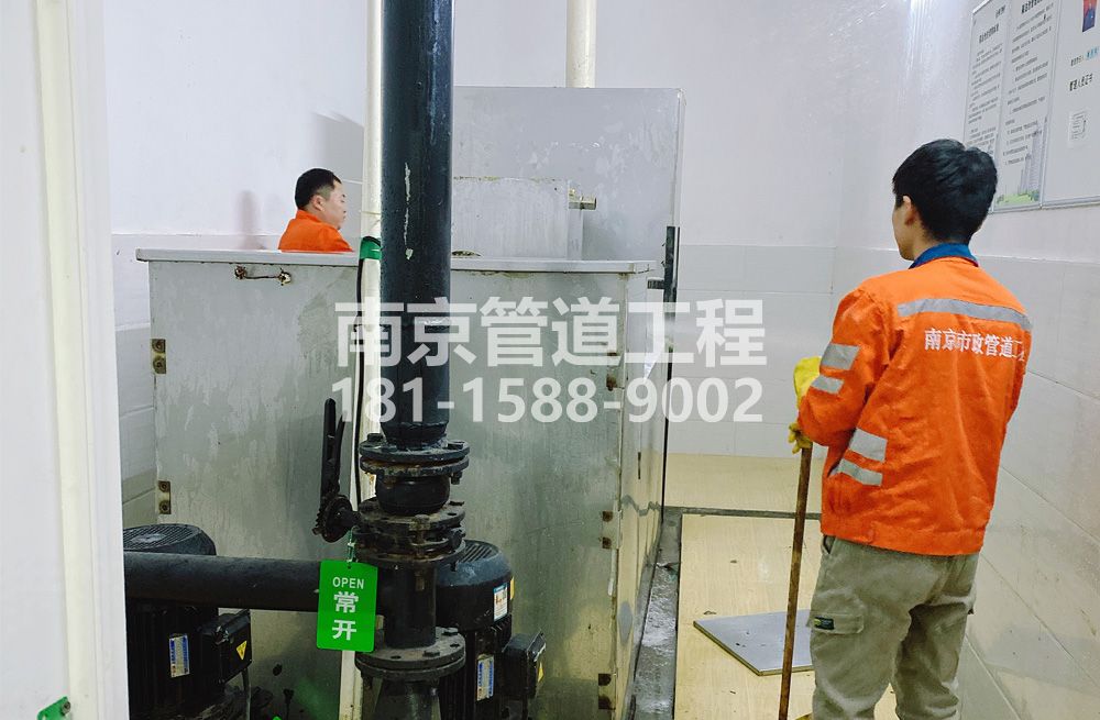 302龙袍隔油设备清洗