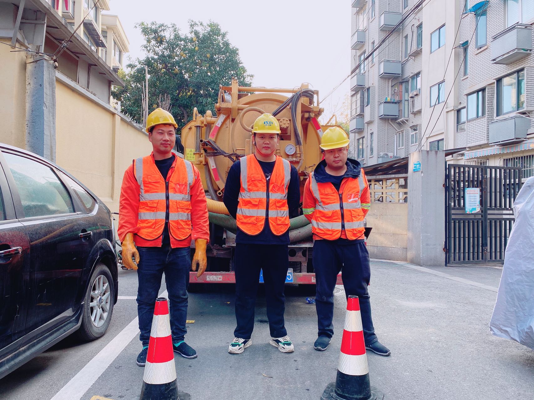 龙袍南京某小区管道清淤检测施工